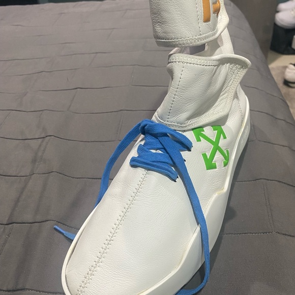 Off white - Picture 4 of 5